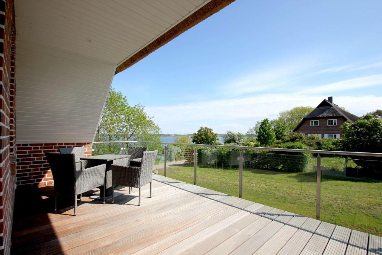 Wassernahes Ferienhaus Mit Meerblick Und Schwimmbadnutzung In Sellin - Ferienhaus Rohrweihe Gager Extérieur photo