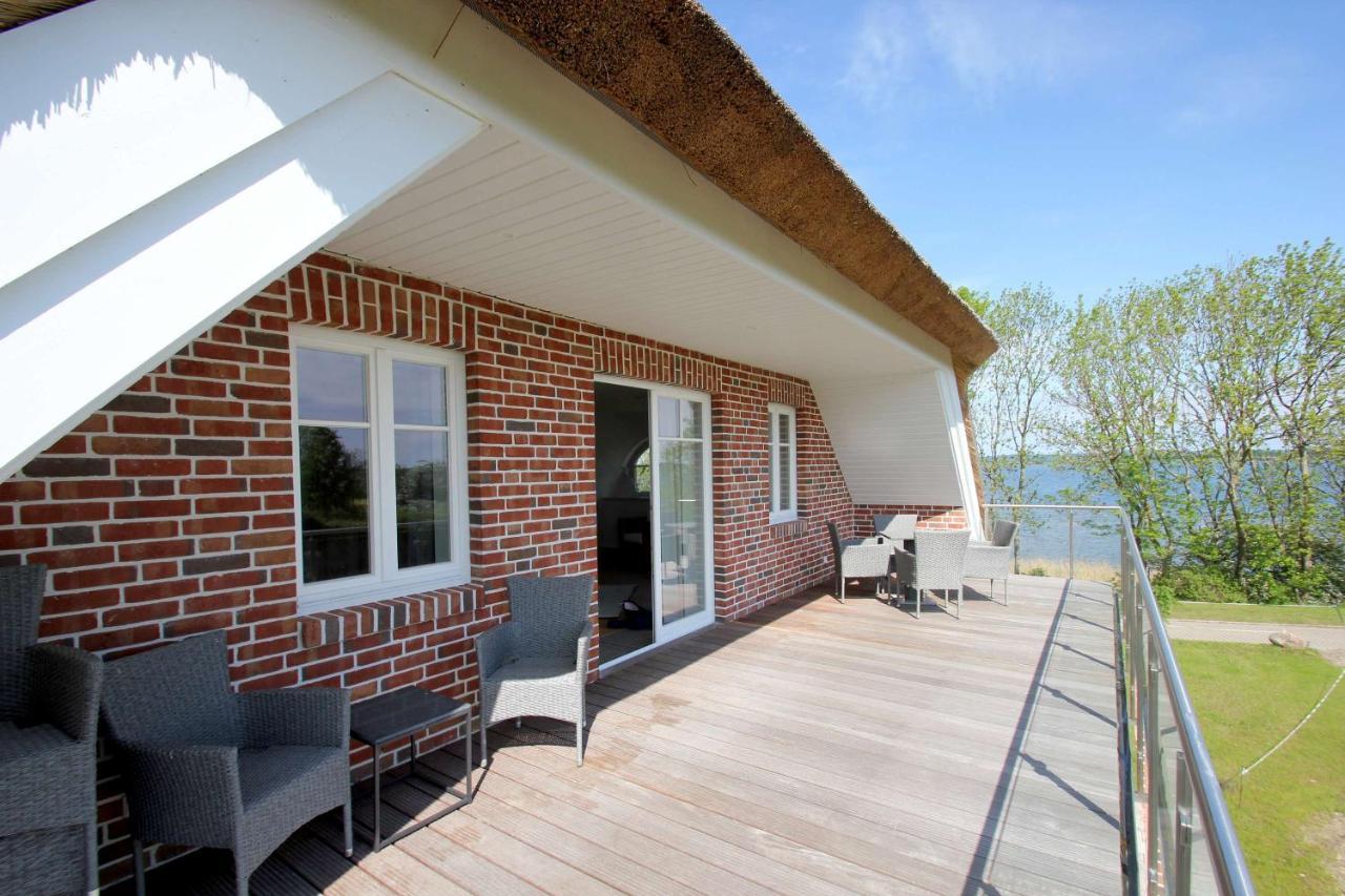 Wassernahes Ferienhaus Mit Meerblick Und Schwimmbadnutzung In Sellin - Ferienhaus Rohrweihe Gager Extérieur photo